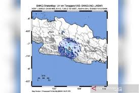 Bmkg bandung juga menegaskan bahwa gempa berpusat 21 kilometer tenggara kabupaten bandung pada kedalaman 5 kilometer. Gempa 4 0 M Di Kabupaten Bandung Kenapa Netizen Kritik Bmkg Tekno Tempo Co