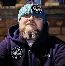 Where to find a birthday cake for a cat?