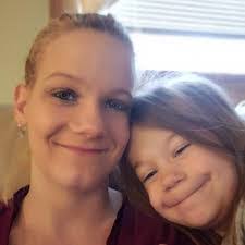 Laura Elaine's Instagram, Twitter & Facebook