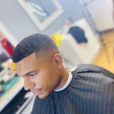 THE GENTLEMEN'S CLUB BARBERSHOP