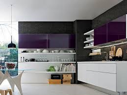 Aydınlık ve ferah görünümünün beyaz mutfak yaptırmayı düşünenlere bu paylaşımımız gelsin. Iki Renkli Mutfak Dolaplari Icin 10 Farkli Oneri Dekordiyon