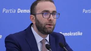 Sekretari i Përgjithshëm i PD, Gazment Bardhi publikon videon: Tom Doshi  caktoi kandidaten e PS në Shkodër. Rama-Doshi, bashkëpunim i pandërprerë