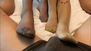 Rachel delicate feet footjob