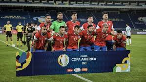 Maybe you would like to learn more about one of these? Chile Vs Bolivia La Roja Saldria A La Cancha Tapando El Logo De La Marca Nike Meganoticias