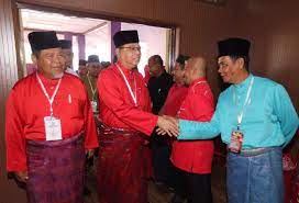 Di mana si kitol dan mendeliar mengadu domba. Waspada Si Kitol Dan Raja Mendeliar Ismail Sabri