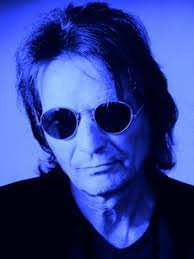 Glenn Buxton's Instagram, Twitter & Facebook