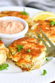 Who wouldn't fall in love with these tiny delicacies that are crispy on the outside and soft on the inside? The Best Easy Crab Cakes Easy Crab Cakes With Remoulade Sauce