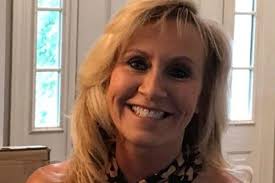 Wendy Cook's Instagram, Twitter & Facebook