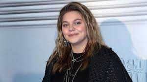 Et puis, j'ai vu ce que c'était. Louane Vient D Etre Maman Voici Le Prenom Symbolique Du Bebe Soirmag