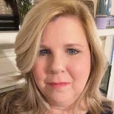 Sandra Agler's Instagram, Twitter & Facebook