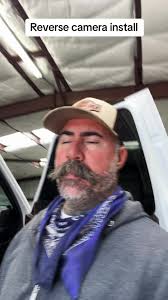 Hiw to install a reverse camera