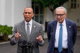 US on brink of government shutdown after unsuccessful meeting between Trump and Democratic leaders | U.S. | EL PAÍS English