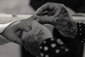 Being born on 30 december 1979, yelawolf is 41 years old as of today's date 13th august 2021. Yelawolf And Fefe Dobson Got Married Eminem Pro The Biggest And Most Trusted Source Of Eminem