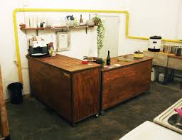 Grade 304 stainless steel are the most commonly used for indoor and outdoor use, giving our steel cabinets it extreme durability both physically and aesthetically. Modular Kitchen Bar Dkia