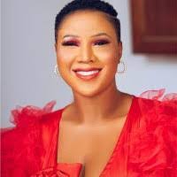 Rachael Rich's Instagram, Twitter & Facebook