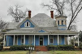 Valdosta Ga Lowndes County Eclectic Victorian Architecture Blue Yellow House Octagonal Turret Winter Picture P Rural Architecture Historic Homes Lowndes County
