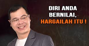 Faktor yang paling utama pendukung keberhasilan usaha adalah faktor manusia, karena manusia yang mempunyai ide dan rencana usaha manusia juga yang akan mewujudkannya. Faktor Utama Dalam Pencapaian Keberhasilan Usaha Adalah Cara Golden