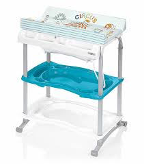 It requires only a minimum of space since you can lift your child out of the bathtub and put him directly onto the changing mat next to it. á Brevi Babidoo Best Price Technical Specifications