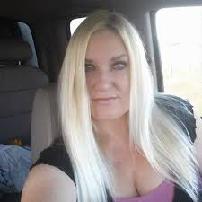 Maria Janousek (@maria.janousek)