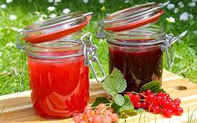 Recette De Gelee De Groseille Maison A L Extracteur De Jus En 2020 Gelee Groseille Groseille Recette Groseille