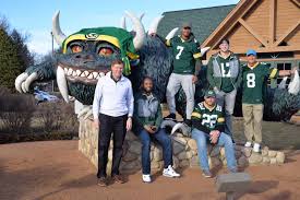 When the odds are 1.64 the expected chance of winning is 61% , but this team actually wins 71% matches with these odds. Can T Stop In Rhinelander Without Seeing Green Bay Packers Facebook