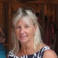 Michelle Ostrowski's Instagram, Twitter & Facebook