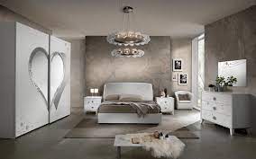 La camera matrimoniale ginevra è la soluzione ideale per chi vuole arredare la camera da letto in stile classico ad un prezzo contenuto. Camere Da Letto Classiche Vari Modelli In Vendita Online