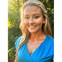 Angela Moffatt's Instagram, Twitter & Facebook