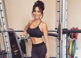 Топ 5 секретов красоты ани лорак. Ani Lorak Gotovitsya V Fitnes Blogery Foto