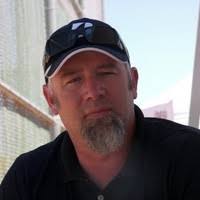 100+ perfiles de «Demoss»