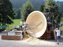 Weltrekord Die Grosste Gedrechselte Holzschale Der Welt Peter Andres Drechseln Holz Schnitzen Holzschussel