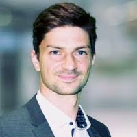 Robert Gonda's Instagram, Twitter & Facebook