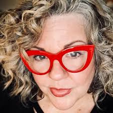 Kris Kris Kris....smdh....I think she's a little Peter pan. The novelty has  worn off . Jaymi has begun to bore her and the clingyness has Kris feeling  stressed . . Jen knows