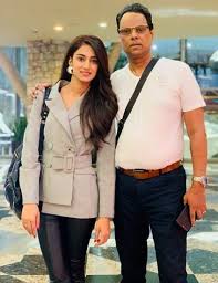 Erica fernandes is an indian actress and model known for her portrayal of dr. Erica Fernandes Wiki Age Boyfriend Husband Family Biography More Thewikifeed