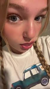 Emma Sever's Instagram, Twitter & Facebook