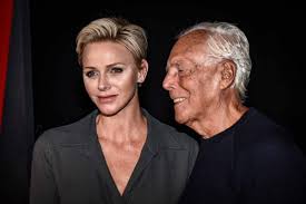 Charlene de monaco a été opérée une seconde fois fin juin. Public Royalty Charlene De Monaco L Autre Homme Qui Lui Fait Tourner La Tete