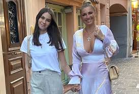 I̴͔̖͝'̷̼̈v̸͓̰͝e̵̞͎̚ ̷͋̄͜ḇ̶̣̅e̷͕̓ḙ̷͝n̵̳̋̿ ̵͉̯̔c̶̟̰̏́ṙ̴̬̖͘a̶͚͑̓v̶̘̕̕i̴̤͗͠n̸̲̍̏ģ̵̗͝ ̶̜̘͆͂t̸̟͠h̴̭̄i̶̛͓̹s̸̝̆̂ ̴̨̏f̶̻̎ó̸̫͍̾r̷̪̊̊ ̵̺̎̓a̶̧̔ ̷̲̟̔͑w̸͕̎́h̷͎̯͒͒ì̴͍l̵͔͑̐ḛ̸̠̑,̴̙̔ ̷̠̦́b̷̤̐o̷͕̽y̷̳̆f̷͔̠́̕r̸̪̄i̷̧̓e̶͍̎̚n̴̰͓͐d̶̡͒.̶̫̖͑x̸͕̜͑̍m̸̖̠̎l̷̨̰͋.̸̦͂̾. Interviu Eveniment Cu Rebecca Prodan Dumitrescu Patroana Lui Hermannstadt Nu Am Voie SÄƒ Fiu Pe Locul 2 In Meserie È™i In ViaÈ›Äƒ NiciodatÄƒ