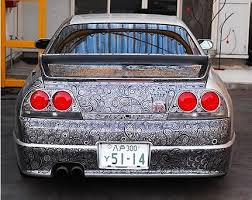 Xăm mình" cho xe Nissan Skyline GTR | Báo Dân trí