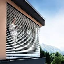 Raffstore Sonnenschutz Schattenspender Aussenjalousie Www Wagner Fenster At Aussenjalousien Raffstore Raffstore Aussen