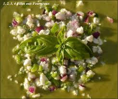 There is no better way to warm your belly and your house in the cold winter months than to make soup. Soupe Froide Courgette Poivron Basilic Et Feta 1 2 3 4 Filles Aux Fourneaux