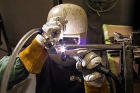 918 salaries reported, updated at july 6, 2021 $27.94 per hour the average salary for a welder is $27.94 per hour in british columbia. The 140 000 A Year Welding Job Wsj