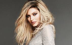 Download Wallpapers Kylie Jenner 2018 Elle Photoshoot 4k Beautiful Woman Hollywood Portrait Beauty American Actress Besthqwallpapers Com Kylie Jenner Hair Experiment Kylie Jenner Hair