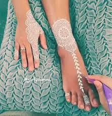 Latest Christmas White Henna Designs 2020 New Tattoos White Henna Designs White Henna Henna Designs Feet