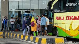 Syarat Wajib Rapid Test Antigen Diumumkan Mendadak Penumpang Bus Bikin Susah