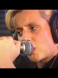 Exploring Addiction in Not an Addict by K's Choice