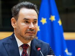 Eurodeputatul Gheorghe Falcă a participat la ceremonia de învestire a lui  Nicușor Dan: „România merge înainte cu încredere, cu decență și cu credință  în valorile care ne unesc”