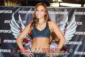 She gave birth to a daughter named araya on march 18, 2011. Michelle Waterson The Karate Hottie Mma Fighter Page Tapology