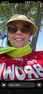 Holly Pippin's Instagram, Twitter & Facebook