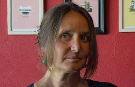 Educar para el presente y el futuro: utilizar la inteligencia artificial  para afrontar la crisis de aprendizajes