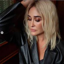 Vicky Martín Berrocal cambia su imagen y se pasa al rubio